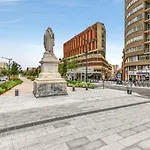 2Br In Toulouse Colors With Balcony - Welkeys